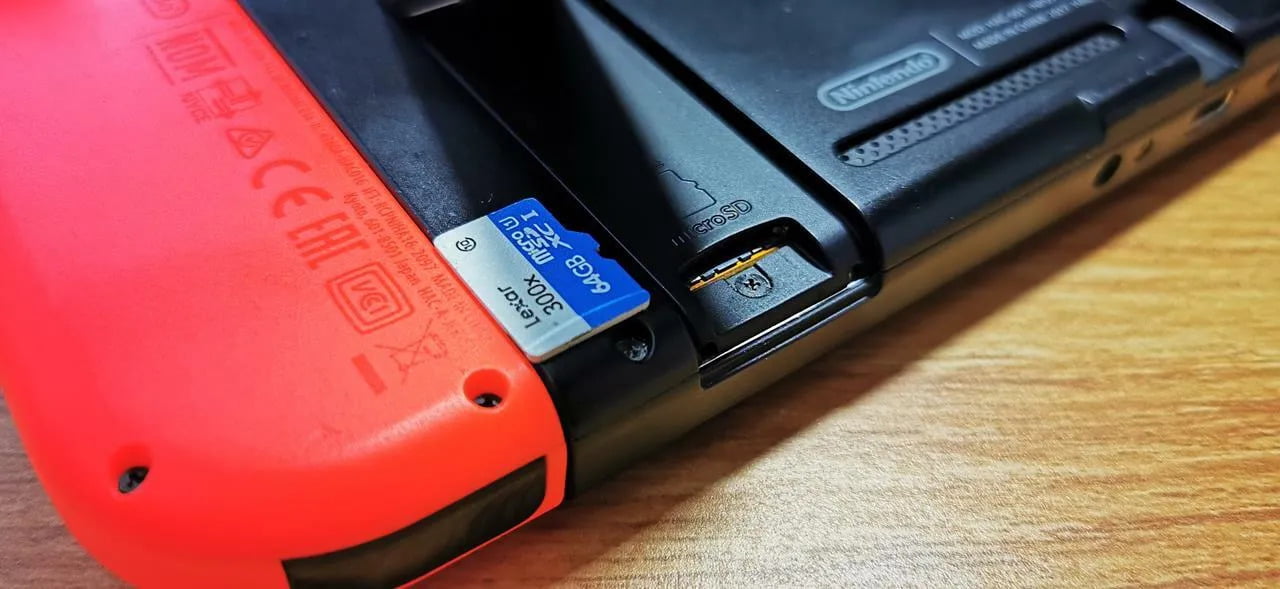 Tăng thêm bộ nhớ bằng thẻ nhớ MicroSD
