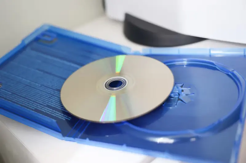 Ai Sẽ Bị Bỏ Lại Phía Sau Trong Tương Lai Game Số Của Sony?